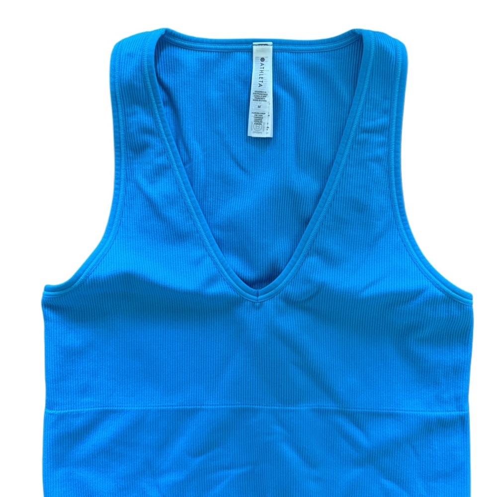 Athleta Blue V-Neck Crop Top Size M